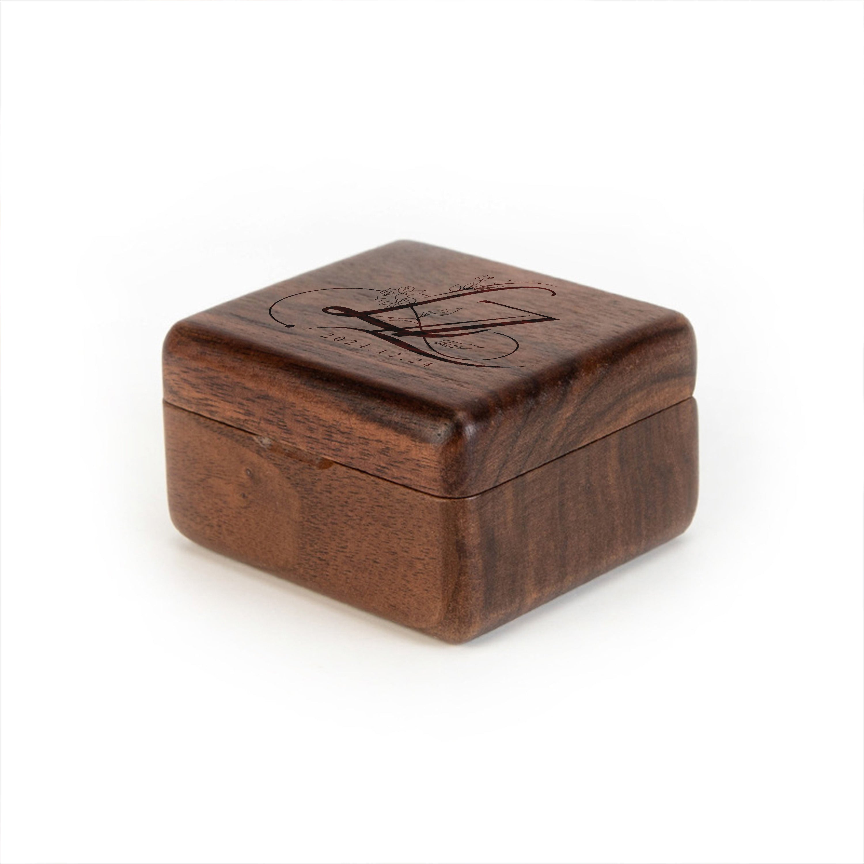 Wooden jewelry box with precision laser engraving by Sielux SL2